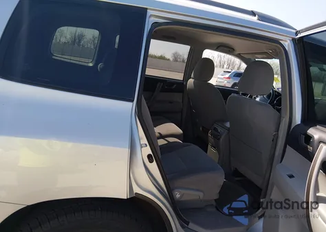 2008 Toyota Highlander Sport z USA, uszkodzony, nr VIN JTEDS43AX82058801